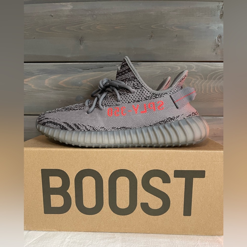 YEEZY BOOST 350 V2